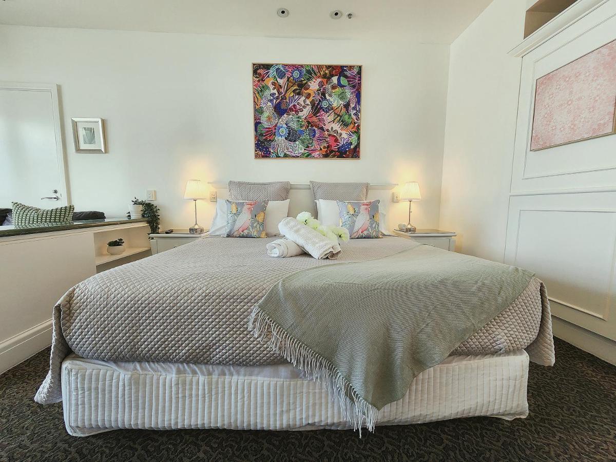 Deluxe Private Apartment And Studio - Ocean Views Gold Coast Eksteriør billede