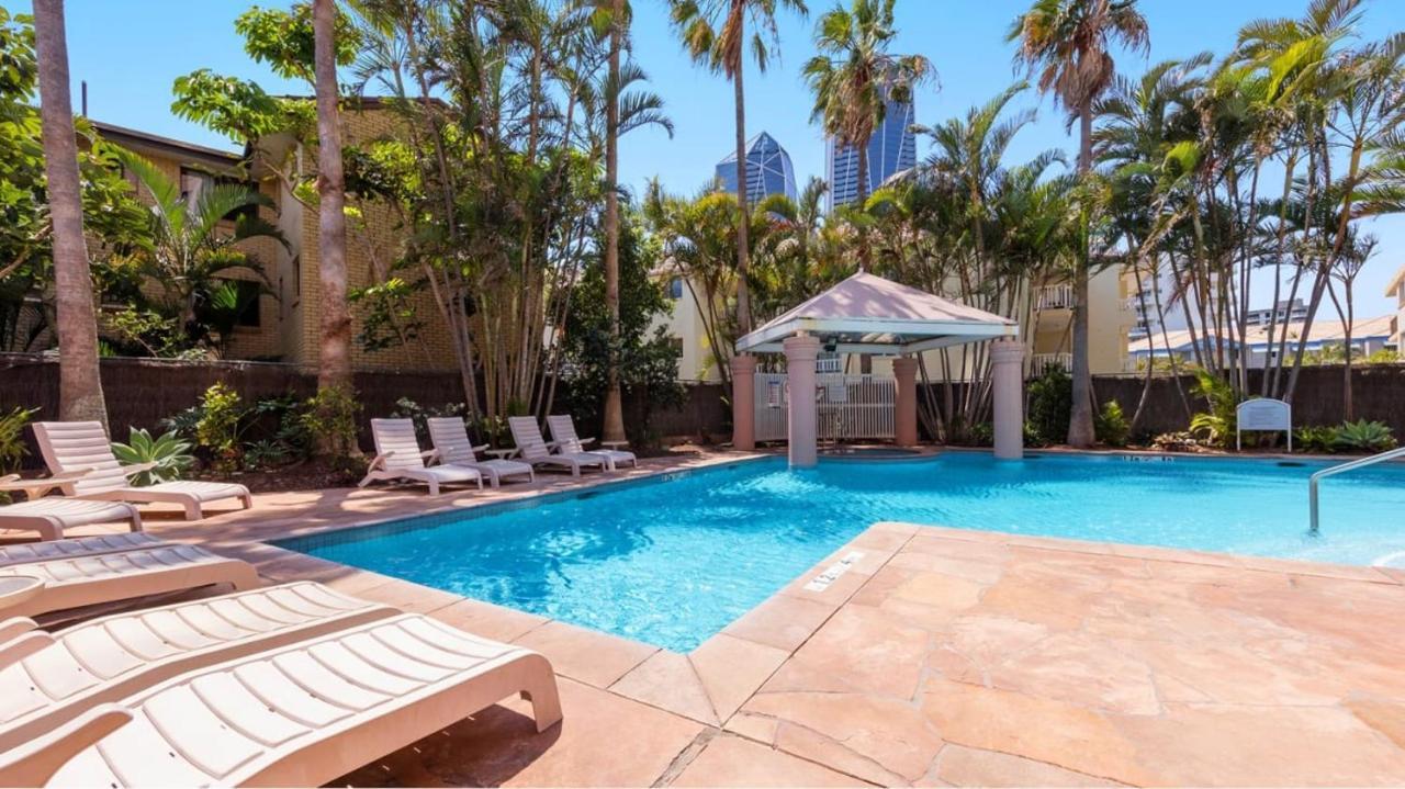 Deluxe Private Apartment And Studio - Ocean Views Gold Coast Eksteriør billede