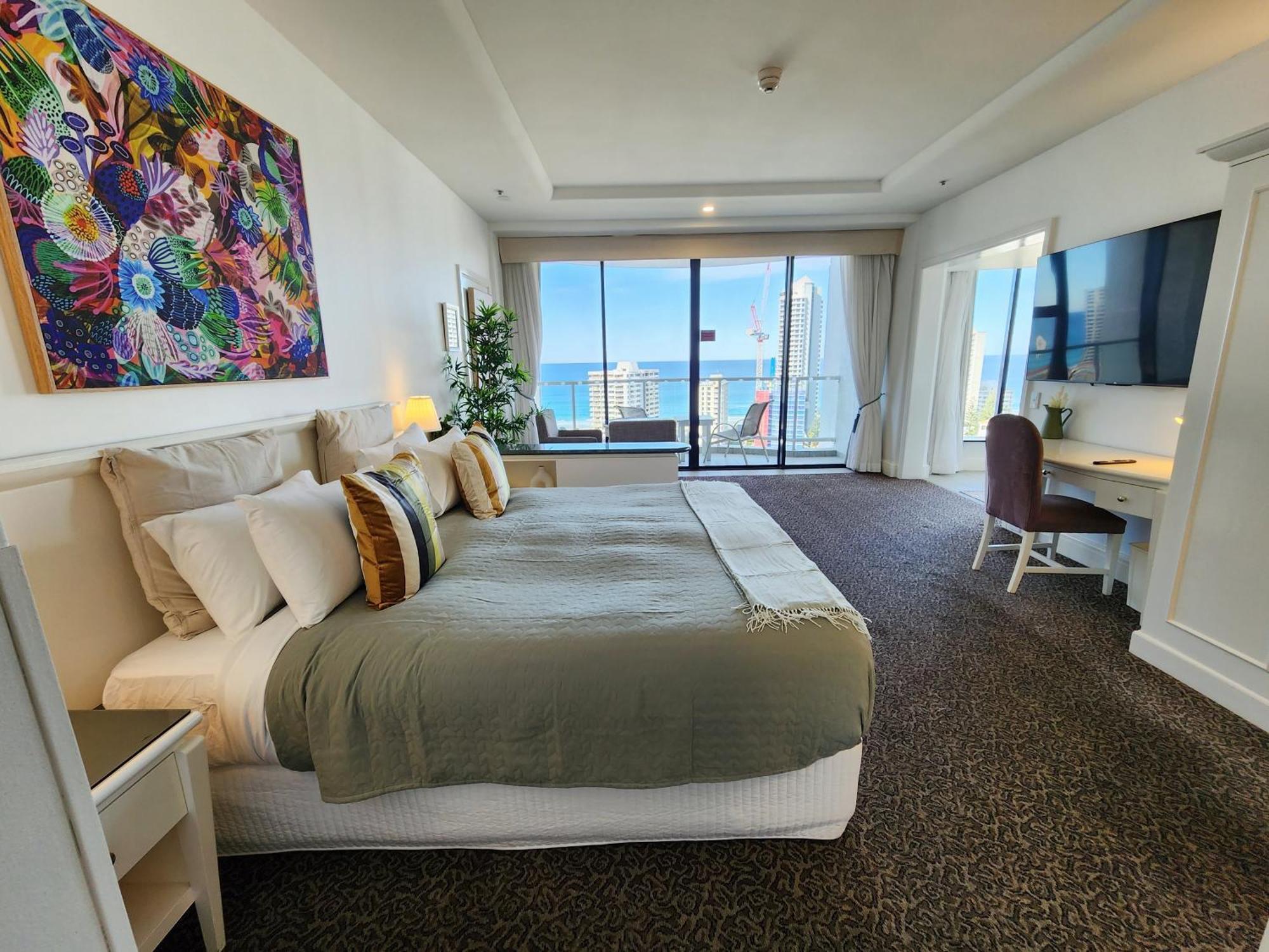 Deluxe Private Apartment And Studio - Ocean Views Gold Coast Eksteriør billede